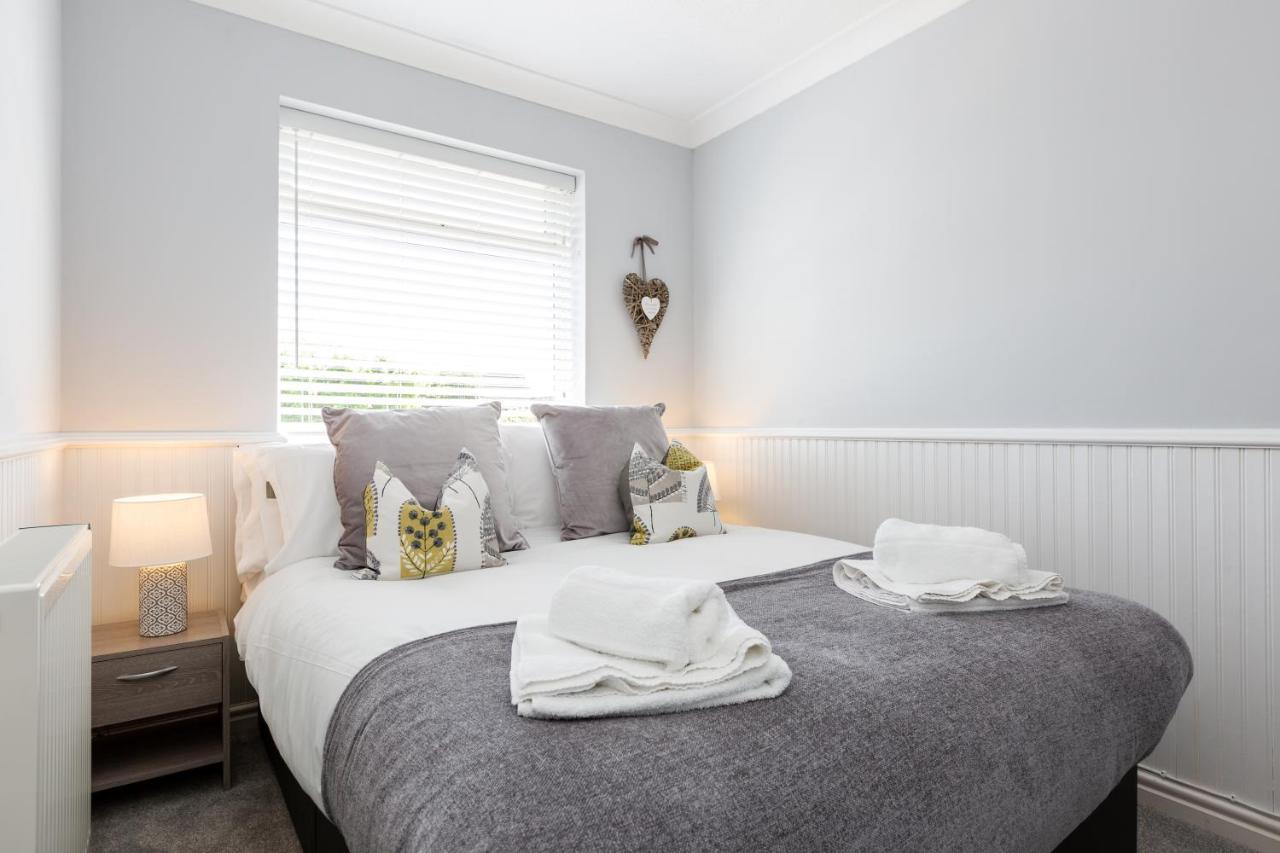 Curlew - 3 Bedrooms Wi-Fi, Parking, Contractors Thornton  Extérieur photo