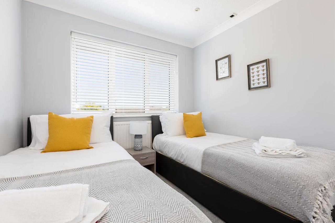 Curlew - 3 Bedrooms Wi-Fi, Parking, Contractors Thornton  Extérieur photo