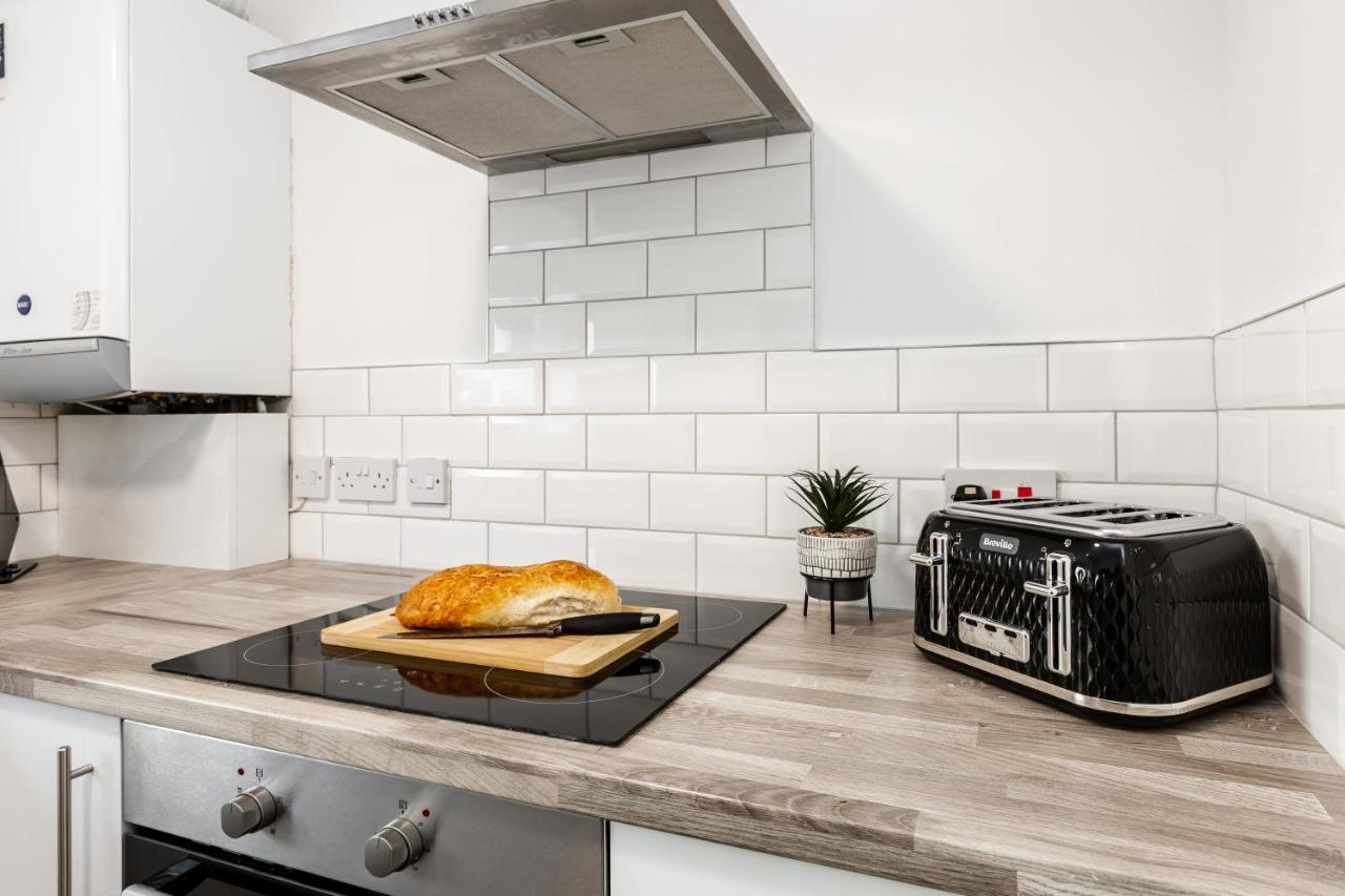 Curlew - 3 Bedrooms Wi-Fi, Parking, Contractors Thornton  Extérieur photo